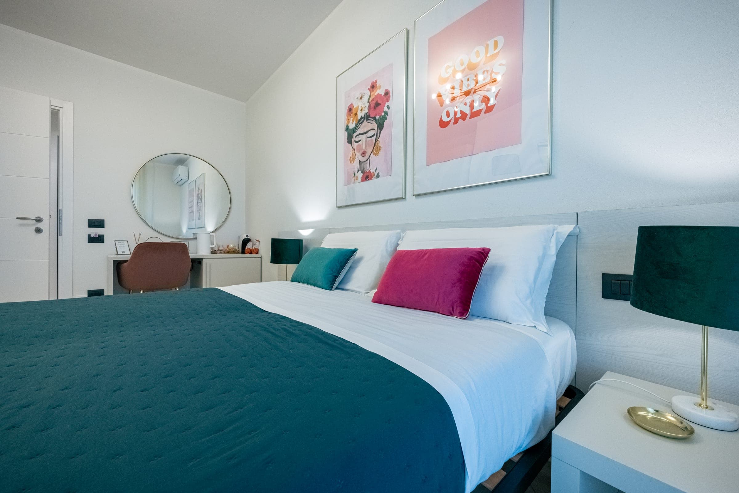 Double Room thumbnail 12