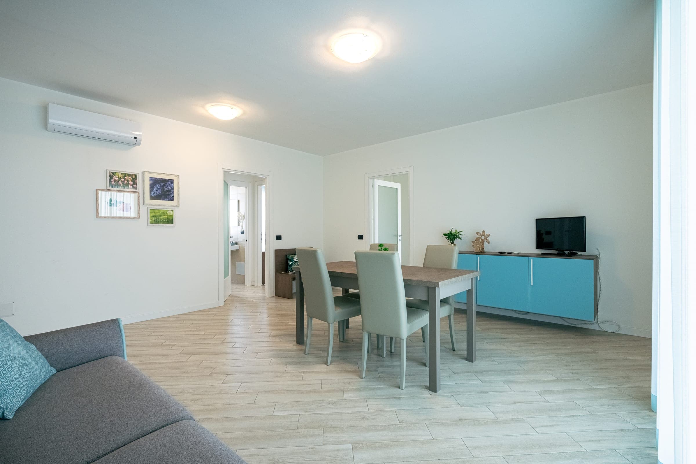 Sea View Three-Bedroom thumbnail 4