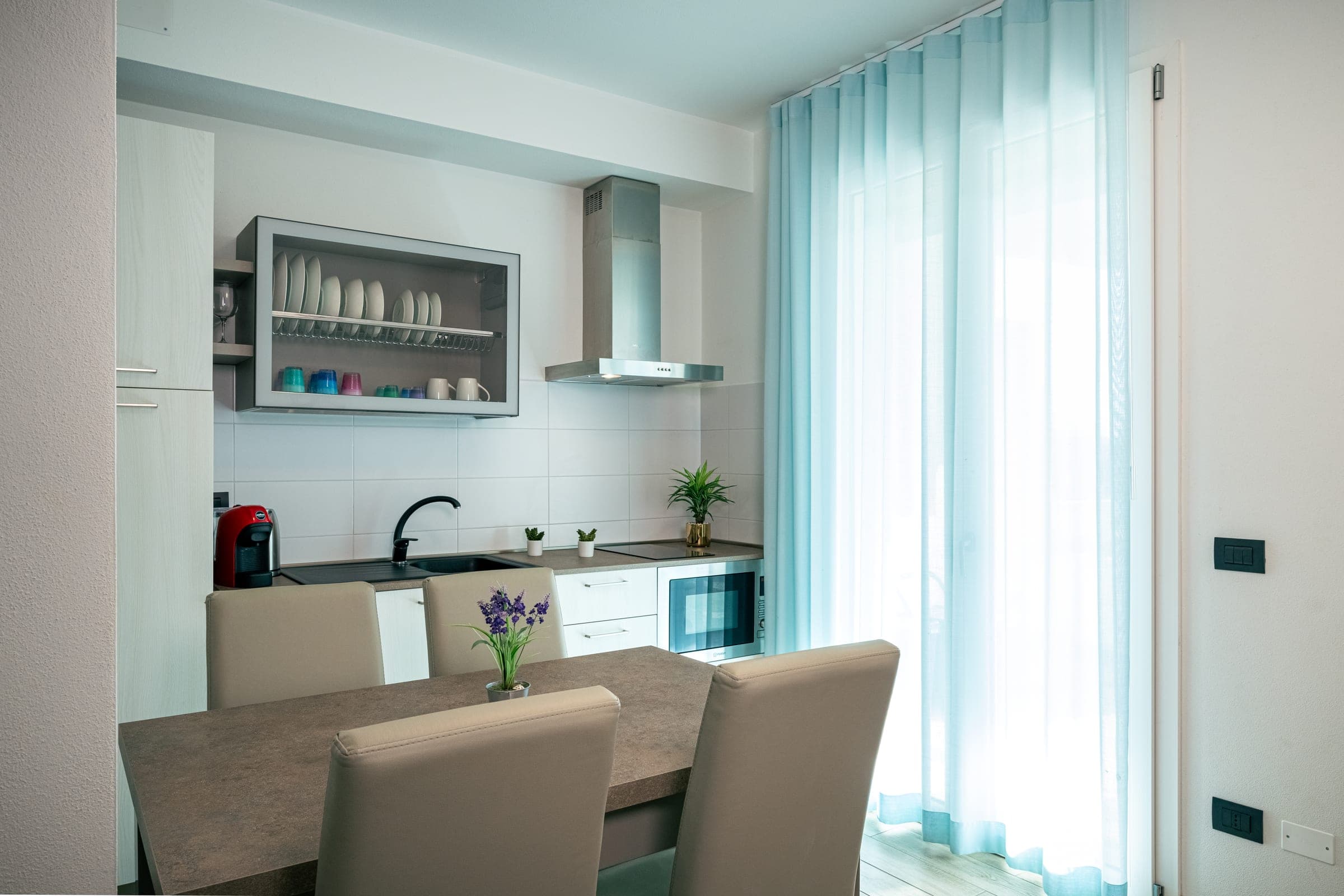 Sea View Two-Bedroom thumbnail 17